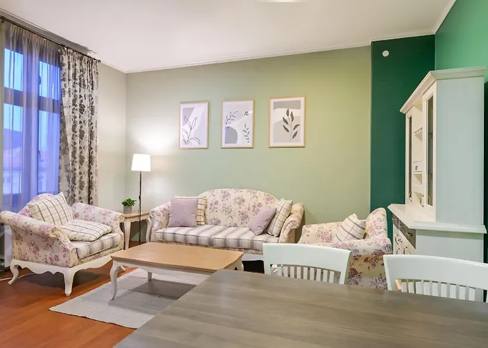 Life In Colors - Elegant 2Bd Premium Stay By Flat Mаnager