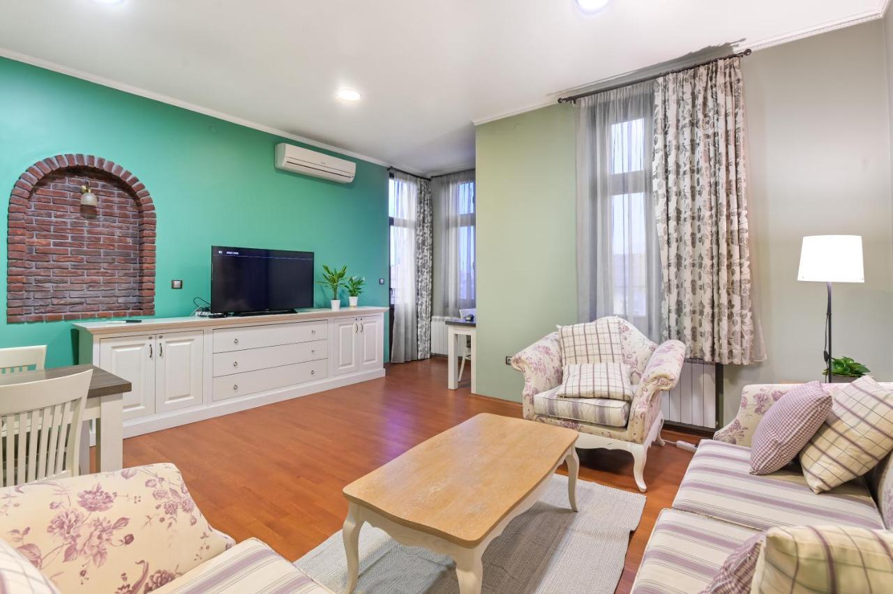 Life In Colors - Elegant 2bd Premium By Flat Mаnager София