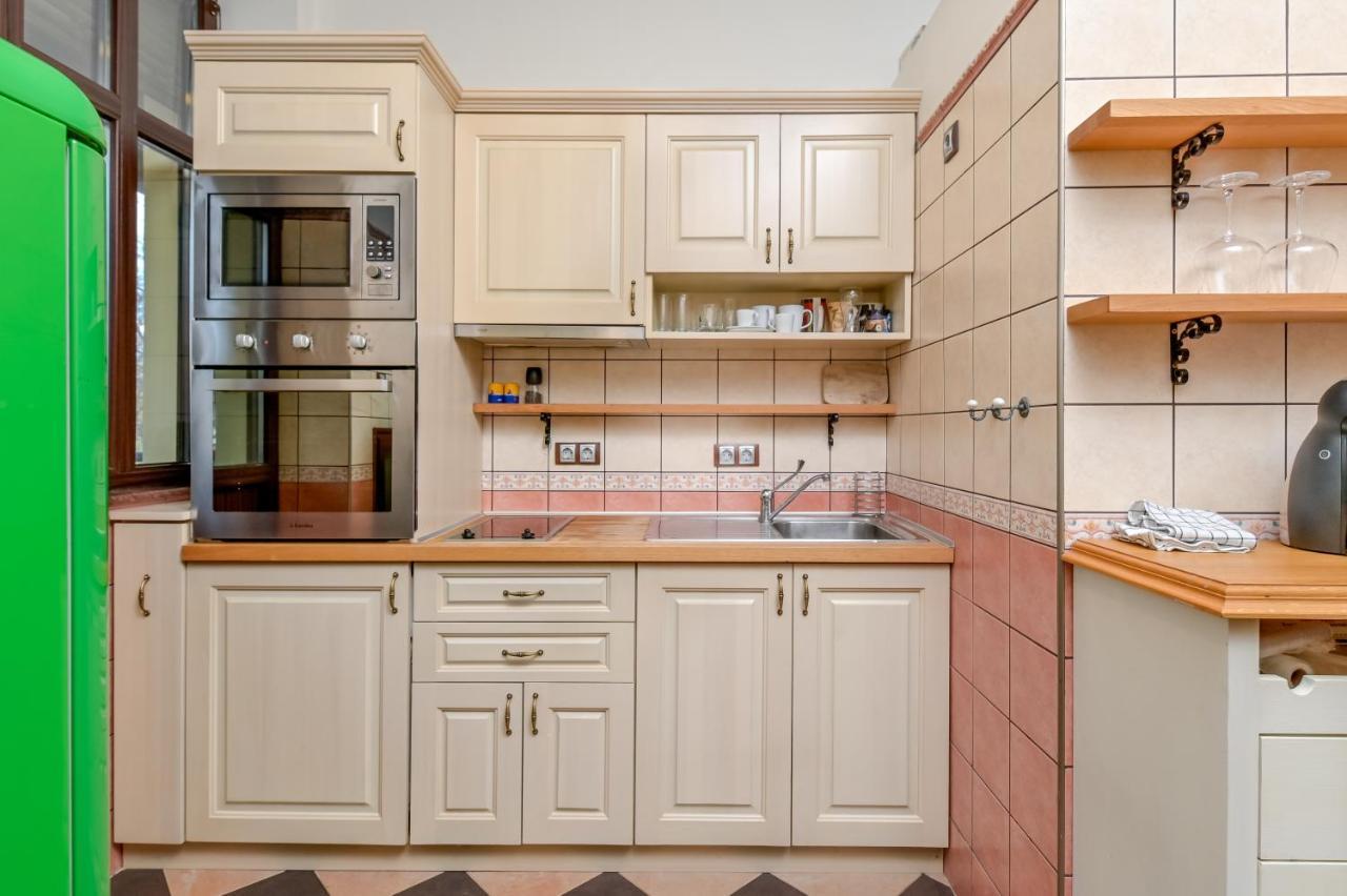 Апартамент Life In Colors - Elegant 2bd Premium By Flat Mаnager